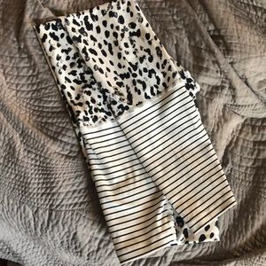 Lorna Jane Fierce Core tights size L